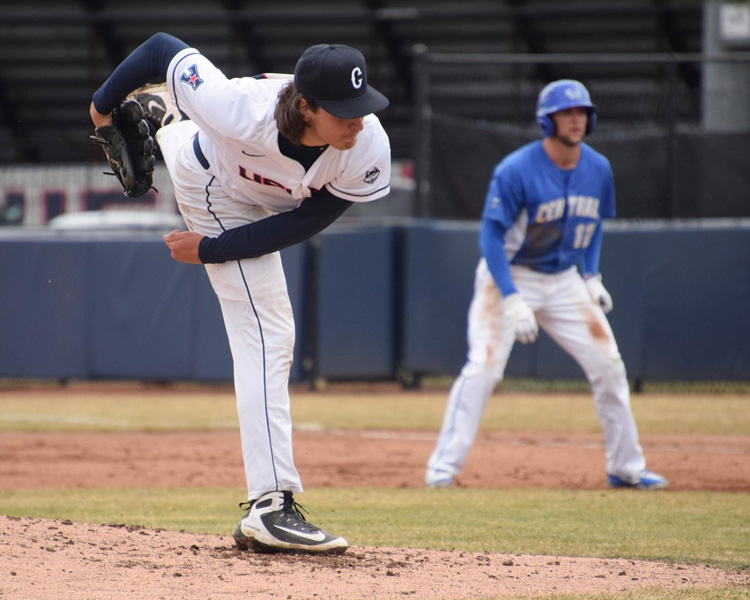 Mason Feole, UConn